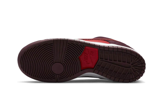 sb-dunk-low-cherry-sneakee-store