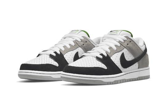 sb-dunk-low-chlorophyll-sneakee-store