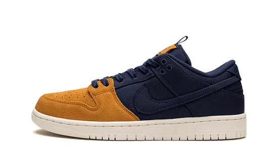 sb-dunk-low-pro-prm-90s-backpack-sneakee-store