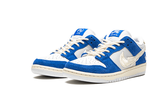 sb-dunk-low-pro-qs-fly-streetwear-sneakee-store
