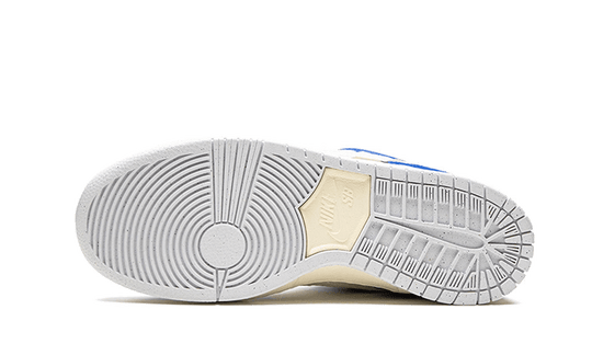 sb-dunk-low-pro-qs-fly-streetwear-sneakee-store