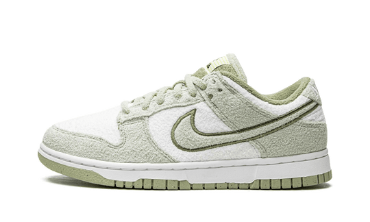 dunk-low-se-fleece-green-sneakee-store