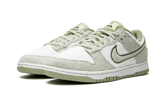 dunk-low-se-fleece-green-sneakee-store