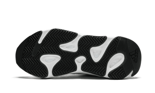 yeezy-700-v2-static-sneakee-store