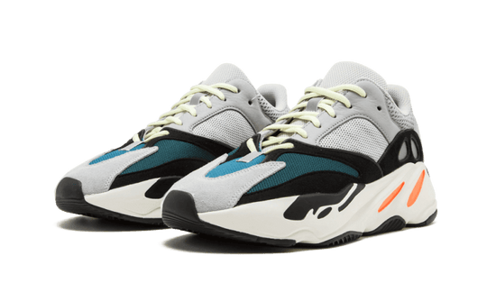 yeezy-700-wave-runner-solid-grey-sneakee-store