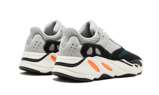 yeezy-700-wave-runner-solid-grey-sneakee-store