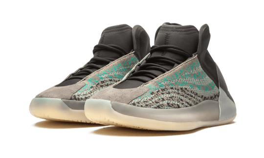 yeezy-qntm-teal-blue-sneakee-store