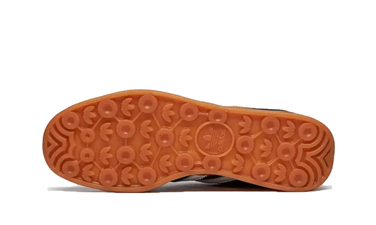 Gazelle Indoor Black White Gum - H06259