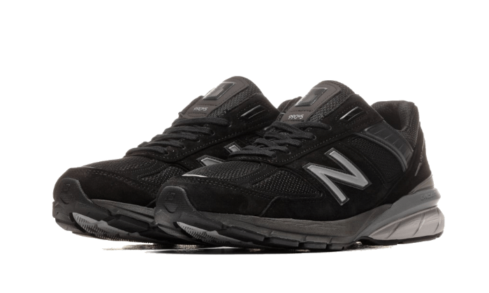 990-v5-black-sneakee-store