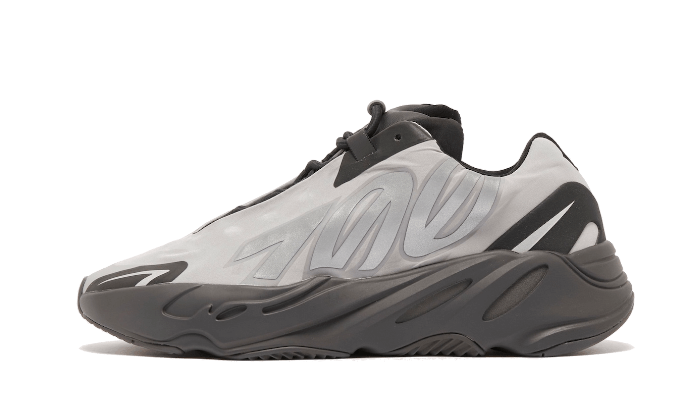 yeezy-700-mnvn-metallic-sneakee-store