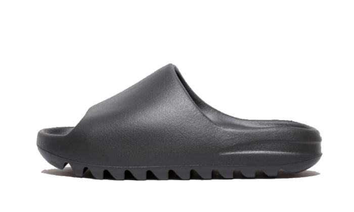 yeezy-slide-onyx-sneakee-store