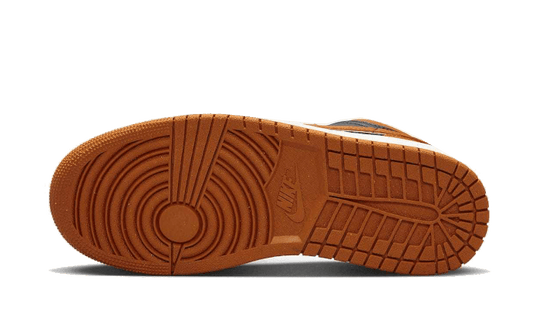 air-jordan-1-low-se-sport-spice-sneakee-store