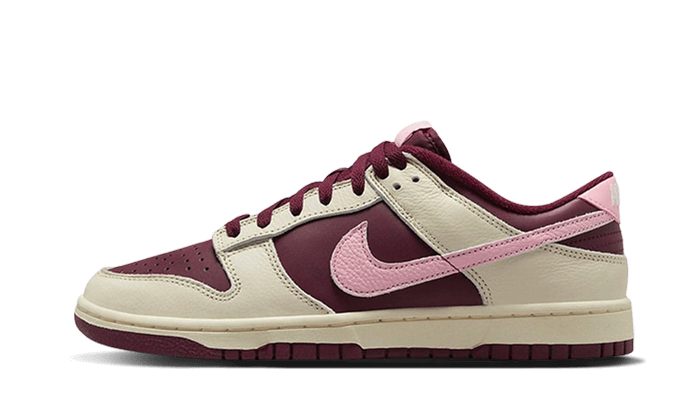 dunk-low-retro-prm-valentines-day-2023-sneakee-store