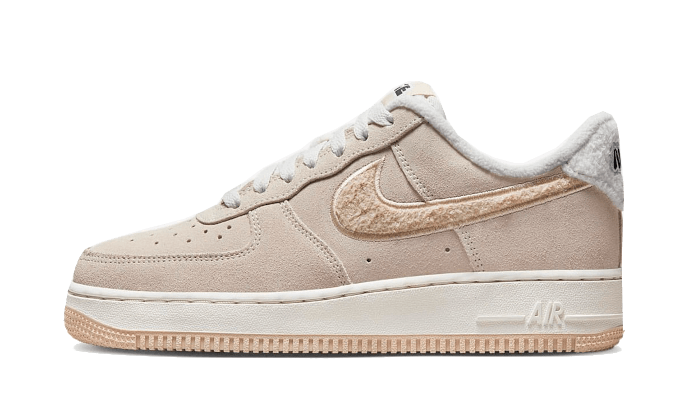 air-force-1-low-07-se-sanddrift-gum-fleece-sneakee-store