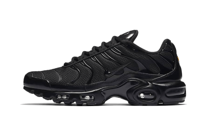 air-max-plus-triple-black-sneakee-store