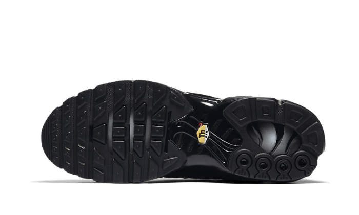 air-max-plus-triple-black-sneakee-store