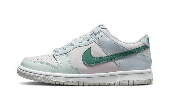 dunk-low-mineral-teal-sneakee-store