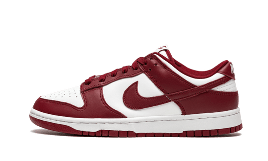 dunk-low-team-red-runstock