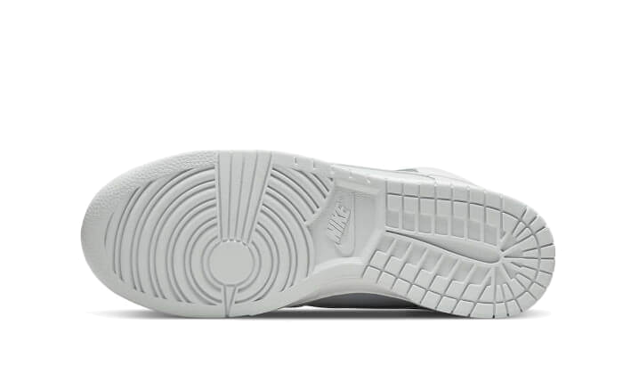 dunk-high-retro-grey-white-sneakee-store