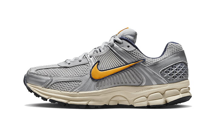 zoom-vomero-5-pure-platinum-laser-orange-sneakee-store