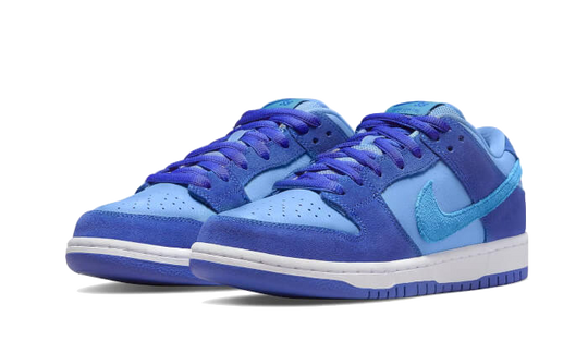 sb-dunk-low-blue-raspberry-sneakee-store