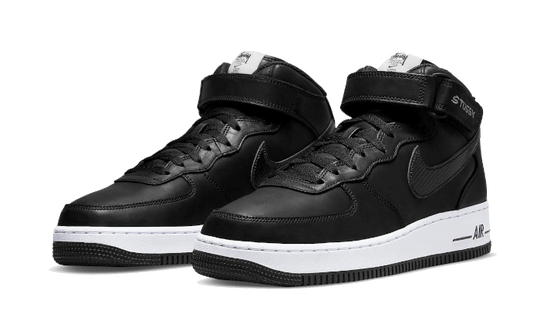air-force-1-mid-stussy-all-black-sneakee-store