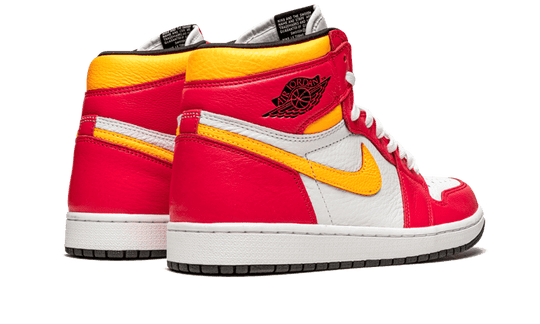 air-jordan-1-retro-high-og-light-fusion-red-sneakee-store