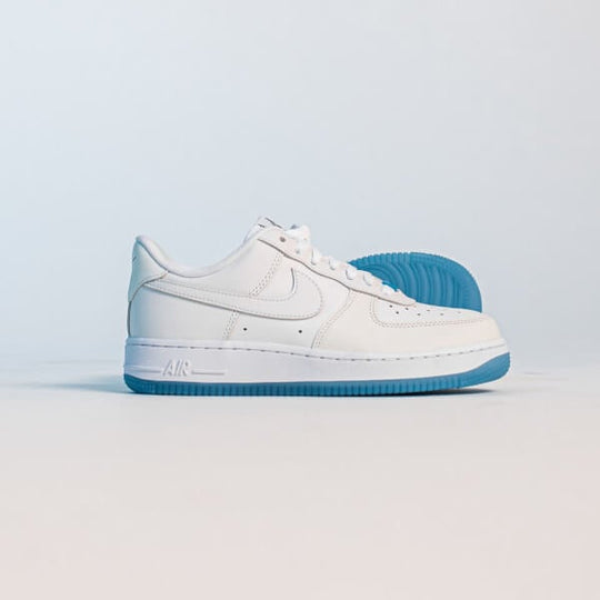 air-force-1-low-07-lx-uv-reactive-multi-sneakee-store