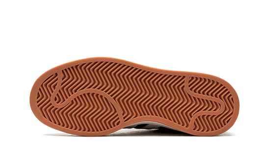 campus-00s-core-black-noir-runstock