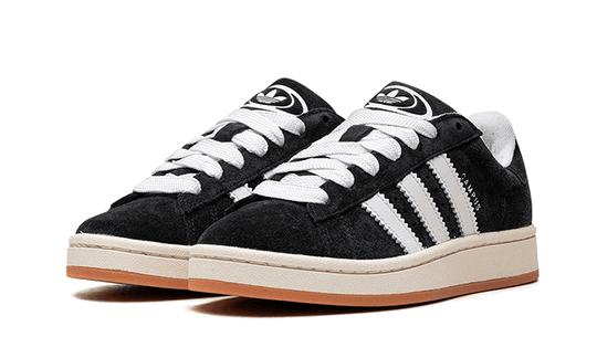 campus-00s-core-black-noir-runstock
