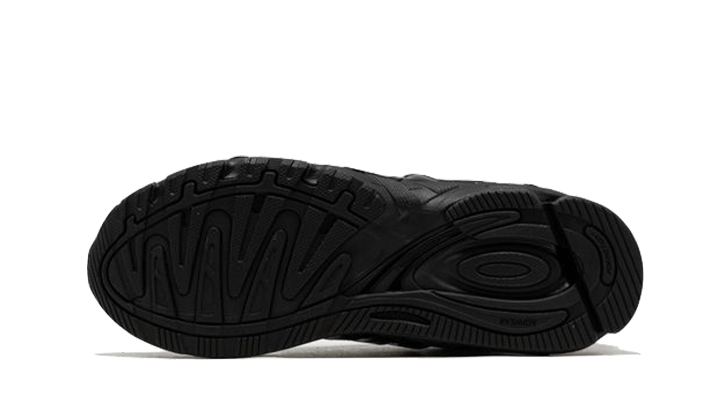 response-cl-bad-bunny-black-blue-sneakee-store