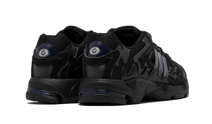 response-cl-bad-bunny-black-blue-sneakee-store