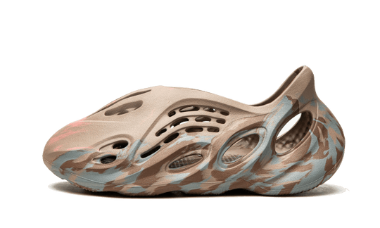 yeezy-foam-rnnr-mx-sand-grey-sneakee-store