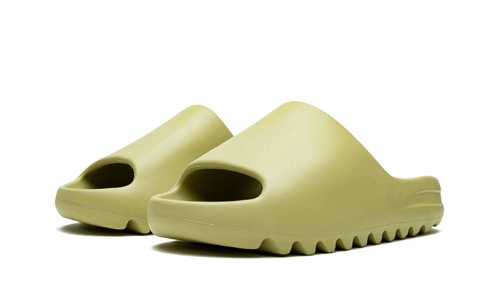 yeezy-slide-resin-first-release-sneakee-store