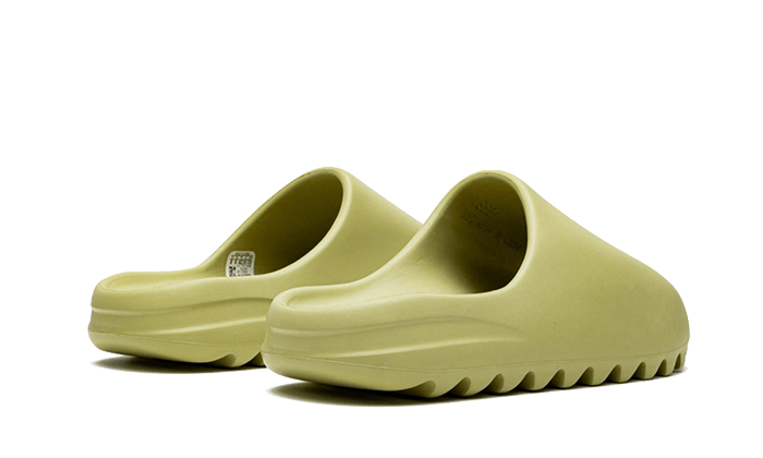 yeezy-slide-resin-first-release-sneakee-store