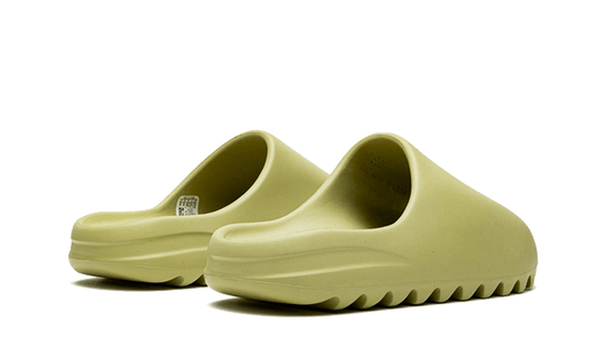 yeezy-slide-resin-first-release-sneakee-store