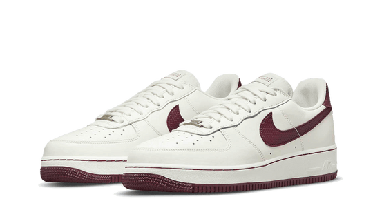 air-force-1-low-07-craft-dark-beetroot-sneakee-store