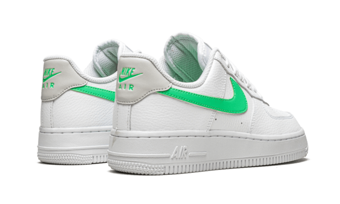 air-force-1-low-07-green-glow-sneakee-store