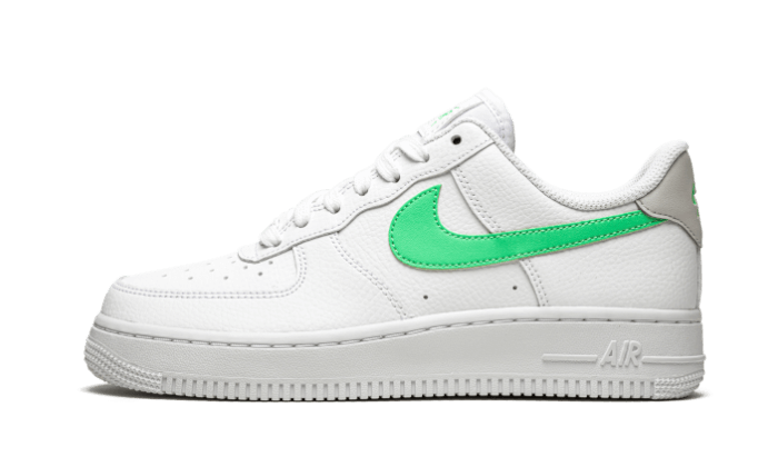 air-force-1-low-07-green-glow-sneakee-store