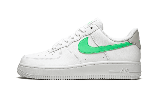 air-force-1-low-07-green-glow-sneakee-store