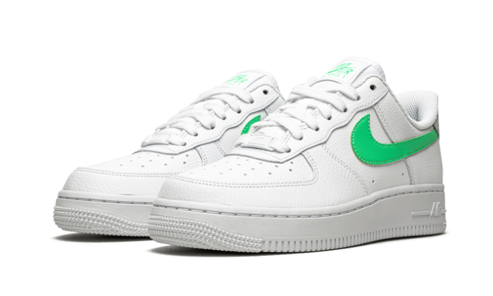 air-force-1-low-07-green-glow-sneakee-store