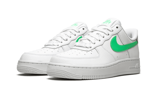 air-force-1-low-07-green-glow-sneakee-store