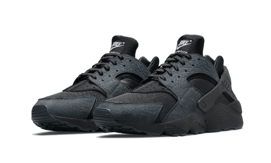 air-huarache-hyperlocal-london-sneakee-store