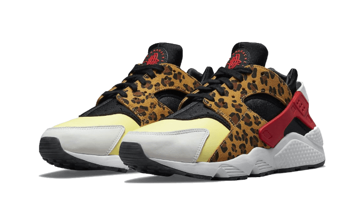 air-huarache-snkrs-day-sneakee-store