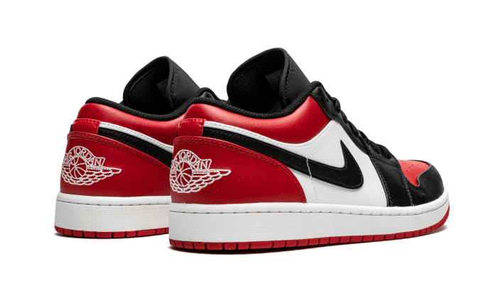 air-jordan-1-low-bred-toe-2021-sneakee-store
