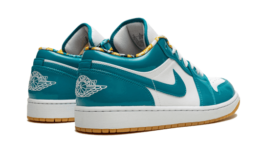 air-jordan-1-low-se-barcelona-print-sneakee-store