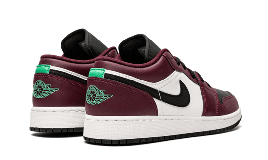 air-jordan-1-low-se-dark-beetroot-black-roma-green-sneakee-store