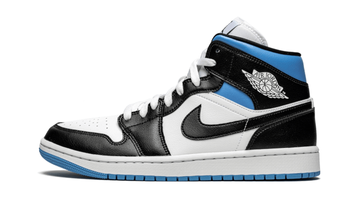 air-jordan-1-mid-university-black-white-sneakee-store