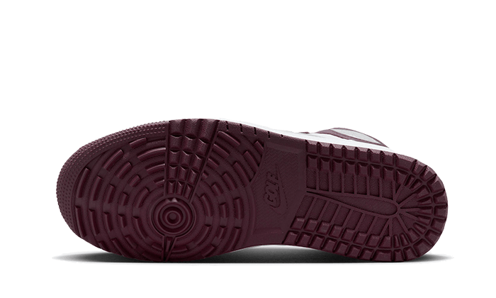 air-jordan-1-retro-high-golf-bordeaux-sneakee-store