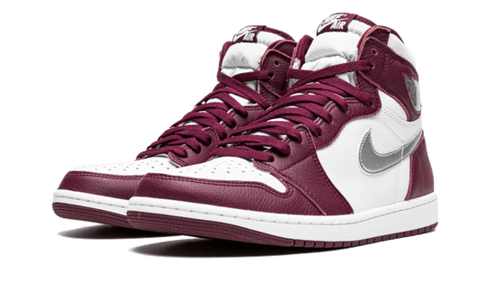 air-jordan-1-retro-high-og-bordeaux-sneakee-store